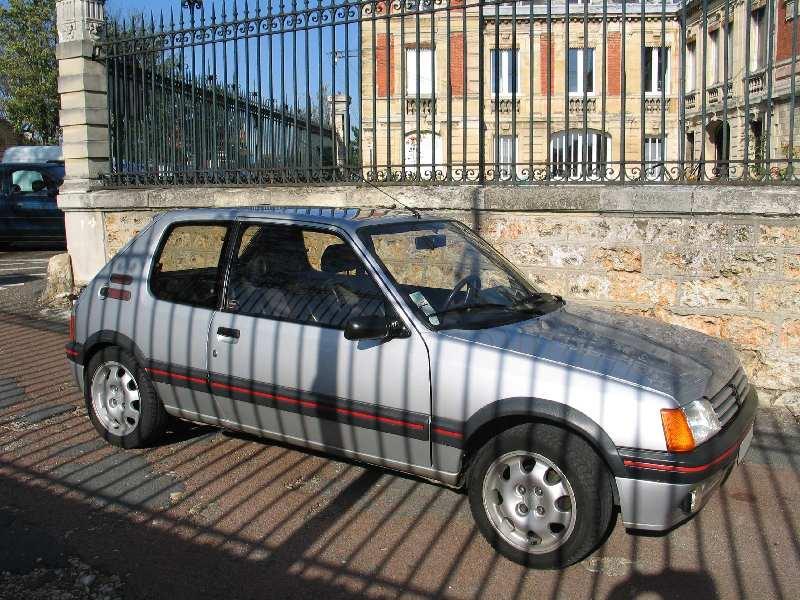 PassionGTi-Peugeot205GTi1.9-20051030-0009.jpg